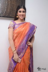 Aditi Singh At Kalamandir 6th Anniversary Celebrations